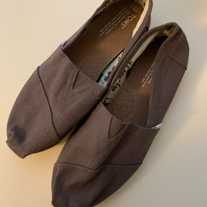 Women’s Tom’s Classics in Purple Gray